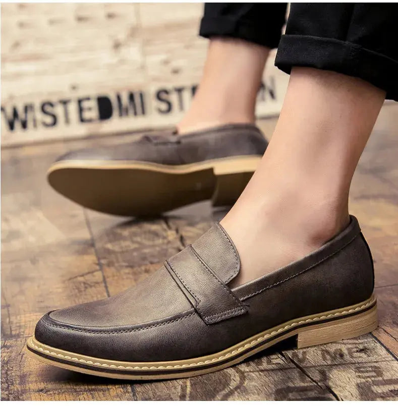 Autumn Men's Formal Leather Shoes, Business Leather Shoes, British Pointed Toe Cuffed Men's Leather Shoes TrenLux Wear