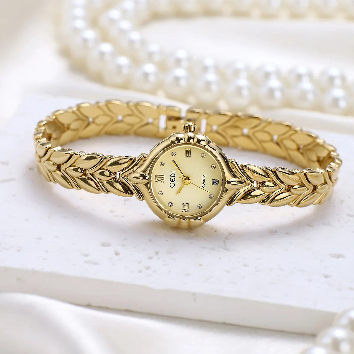 TrenLux Wear Women's Elegant Oval Stylish Alloy Bracelet Adjustable Clasp Quartz Watch