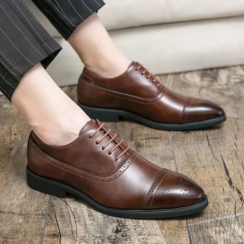 2025 British Style Business Fashionable and Casual Pointed Toe Men's Leather Shoes TrenLux Wear