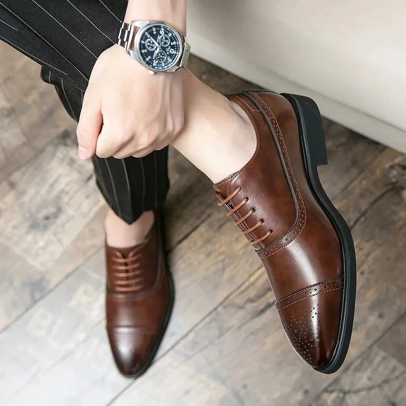 2025 British Style Business Fashionable and Casual Pointed Toe Men's Leather Shoes TrenLux Wear