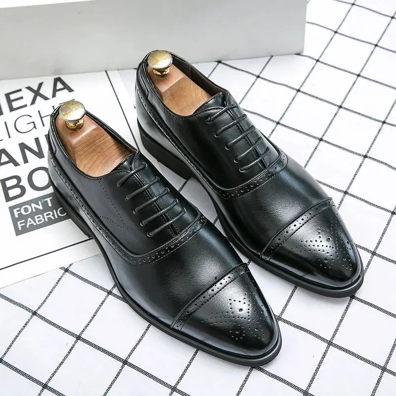 2025 British Style Business Fashionable and Casual Pointed Toe Men's Leather Shoes TrenLux Wear