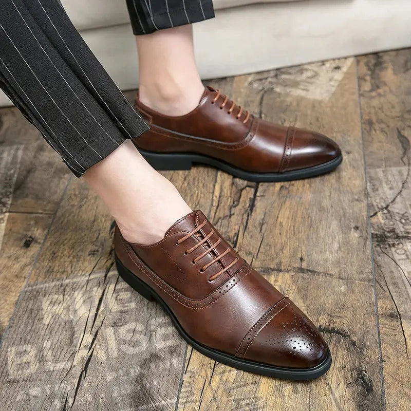 2025 British Style Business Fashionable and Casual Pointed Toe Men's Leather Shoes TrenLux Wear