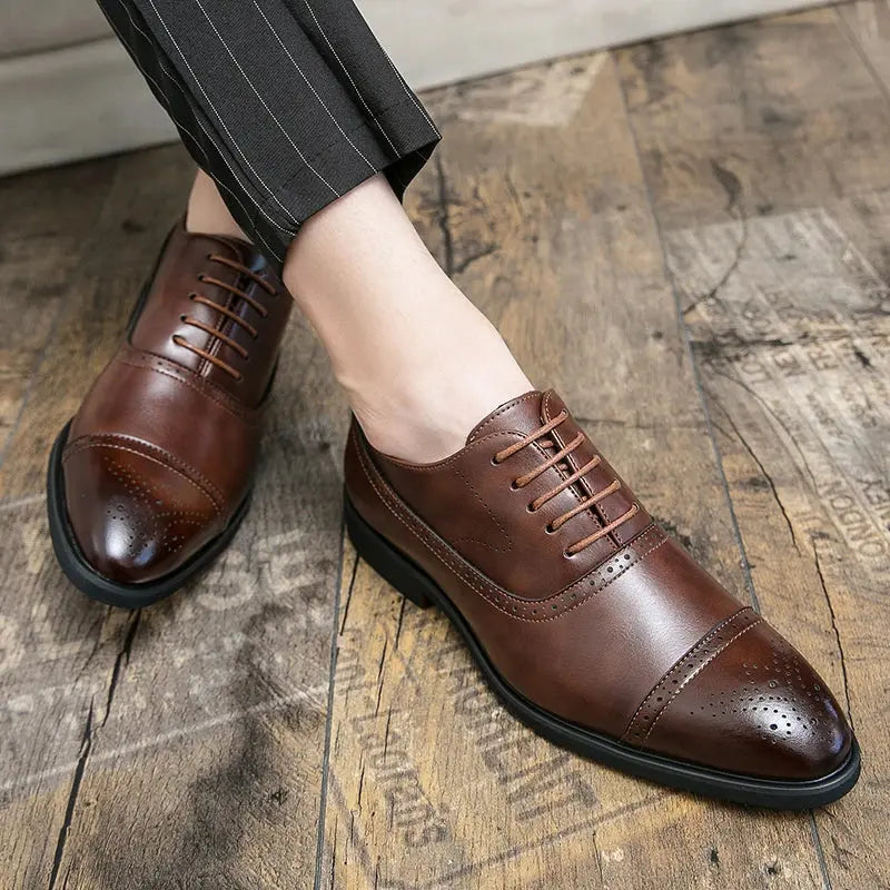 2025 British Style Business Fashionable and Casual Pointed Toe Men's Leather Shoes TrenLux Wear