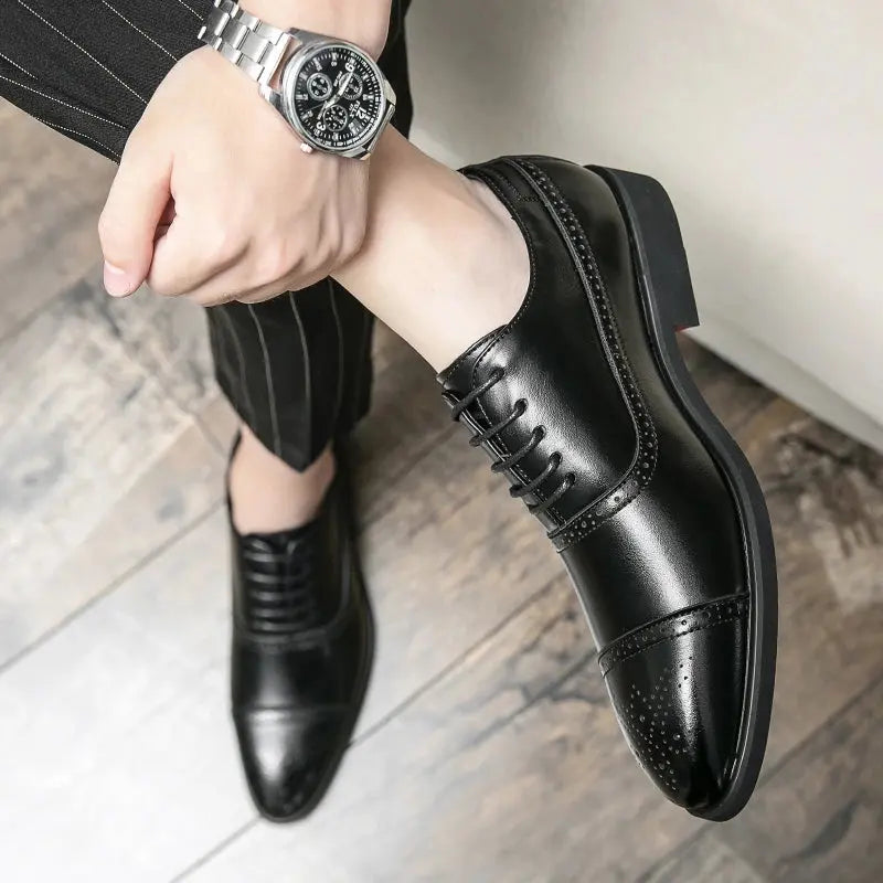 2025 British Style Business Fashionable and Casual Pointed Toe Men's Leather Shoes TrenLux Wear